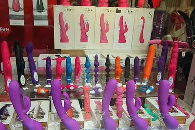 Jak wybrać wibrator – poradnik dla kupujących w sex-shopie