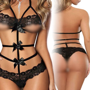 Skąpe body z delikatnej koronki z ozdobnymi paskami i kokardkami - 70966254