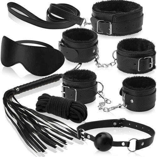 ZESTAW AKCESORIÓW DO BDSM - Z FUTERKIEM - PEJCZ, KAJDANKI, OPASKA NA OCZY, KNEBEL..... - 78034329 