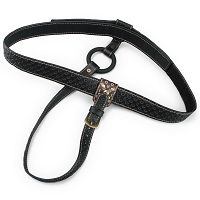 Rebellion regulowany skórzany pas strap-on ze złotymi detalmi i ringiem  - 74528526 - 3