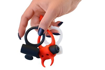 Orgazm kontrolowany – pierścienie erekcyjne i inne gadżety do wydłużania przyjemności